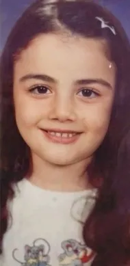 Gözleri KaraDeniz'in yıldızı Özge Yağız'ın çocukluk haline beğeni yağdı! 6