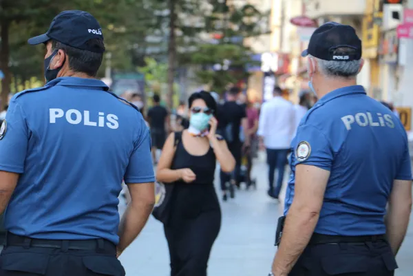 1613963590628.jpg Koronavirüs salgını ne zaman sona erecek? DSÖ'den flaş açıklama geldi - 6
