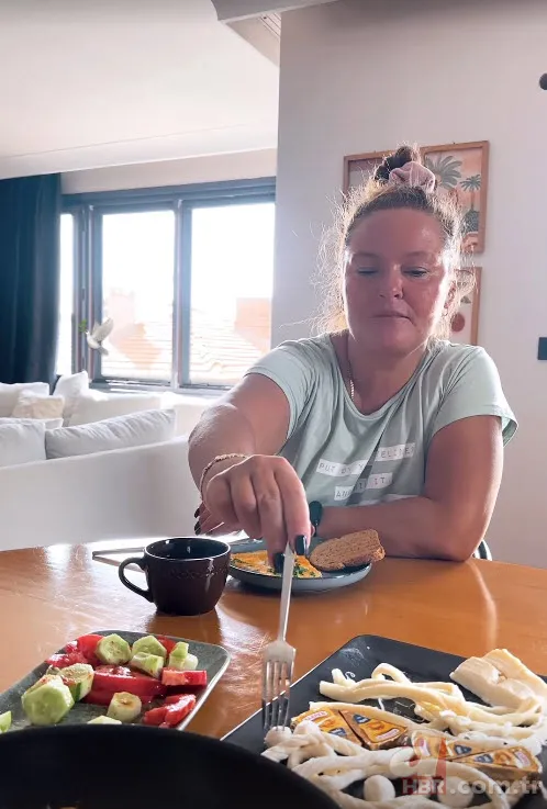 Melisa Döngel annesini paylaştı beğeni yağdı! Güzelliği ondan miras 8