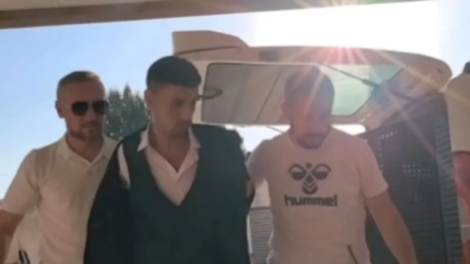 Sevgilisini tehdit eden genç tutuklandı