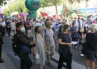 Emekli maaşlarındaki kesinti Fransızları sokaklara döktü