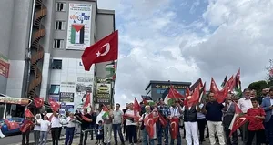 İstanbul’da oto galericiler İsrail’i protesto etti