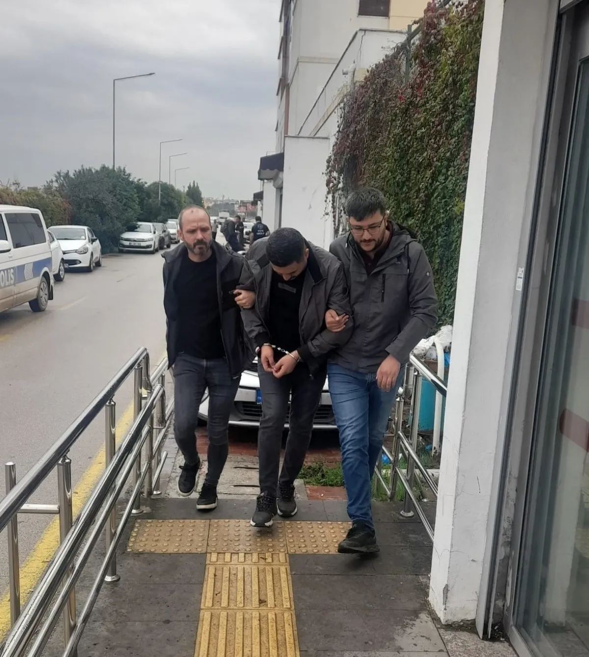 MİT ve polisin ortak operasyonuyla Bayğaralar dosyasının firari şüphelisi yakalandı