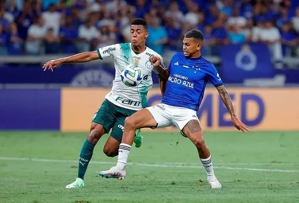 galatasaraya-ara-transfer-bombasi-felipe-melo-referans-oldu-1704382273911.jpeg Galatasaray'a ara transfer bombası! Felipe Melo referans oldu - 8