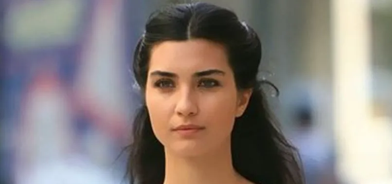 Tuba Buyukustun Den Manidar Paylasim Uyanir Uyanmaz Seni Dusunuyorum