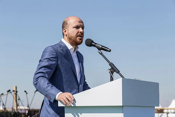 Bilal Erdoğan ilk kez açıkladı: 15 Temmuz’da helikopterin namlusunun bize çevrildiğini gördük