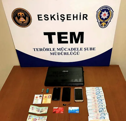 Eskişehir'de FETÖ operasyonu! Kar maskeleriyle yakalandılar - 1