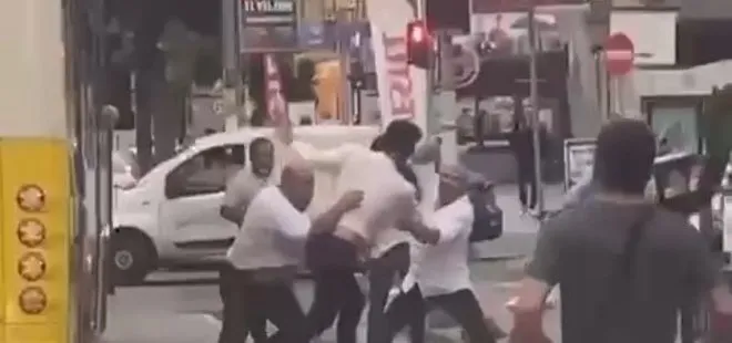 İETT’de olaylar bitmiyor! Şoför araçtan indirdiği yolcuyu tekme tokat dövdü