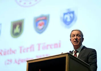 Milli Savunma Bakanı Hulusi Akar'dan Yunanistan'ın F-16 tacizlerine sert tepki: Kabul edilemez