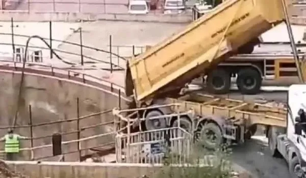 AK Parti'den metro hattına beton döken CHP'li Ekrem İmamoğlu'na sert tepki: Hesabını milletimiz sorar - 2