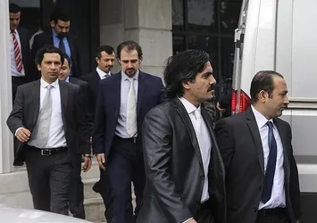 Yunanistan'dan kaçak darbeciler kararı