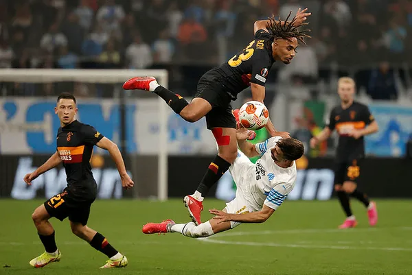 marsilya-0-galatasaray-0-aslan-fransada-istedigini-aldi-1633036438517.jpg Marsilya: 0 - Galatasaray: 0 | Aslan Fransa'da istediğini aldı - 2