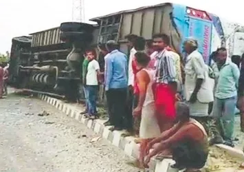 Yıldırımlar 10 can aldı