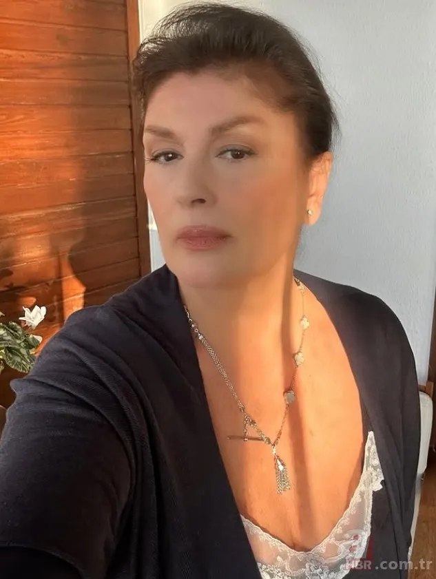 71 yaşına giren Gülşen Bubikoğlu siyahlar içinde paylaştı! 6