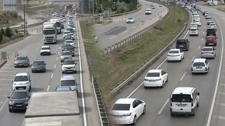 43 ilin geçiş noktası Kırıkkale ’kilit kavşak’ta büyük yoğunluk