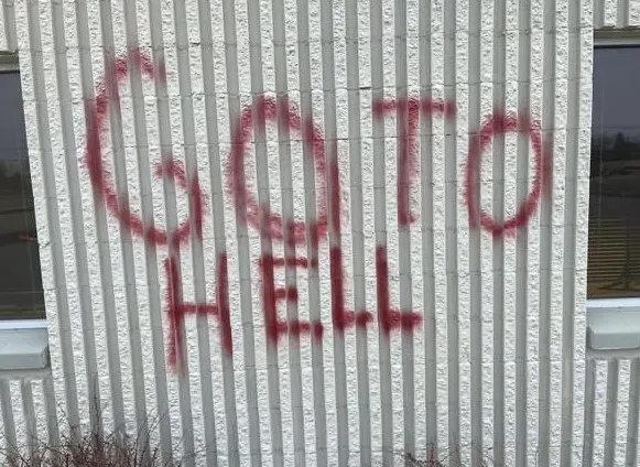 ABD’de faşistler camiye saldırdı!