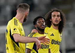 Konyaspor mağlubiyeti sonrası Fenerbahçe’de sinirler gerildi: İki yıldız isim saha ortasında tartıştı