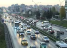 Tatil bitti milyonlar İstanbul trafiğinde kaldı