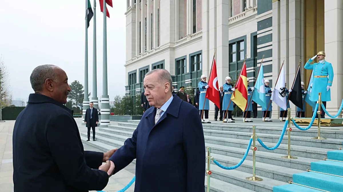 Başkan Erdoğan Sudan Konseyi Başkanı Burhan ile görüştü: Sudan'da istikrar arzuluyoruz