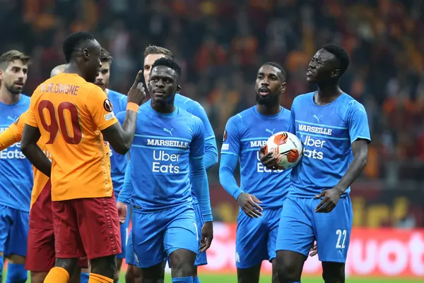 Fransız basını Marsilya’yı yerden yere vurdu: Cehennemde battı