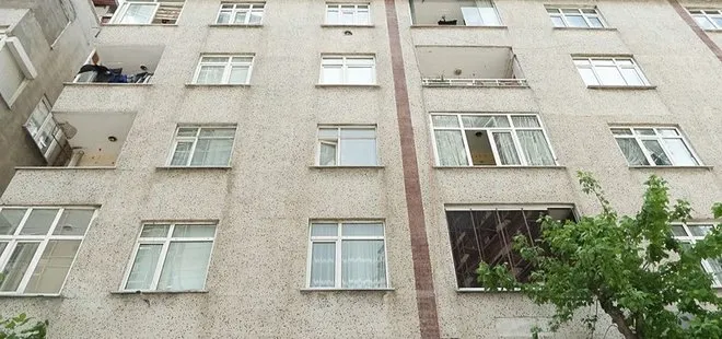 Bağcılar'da 50 dairelik sitenin zemininden su çıktı! Ev sahiplerini deprem korkusu sardı