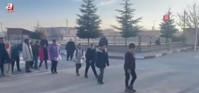 Niğde'de öğrencilere 'şekerli' karşılama