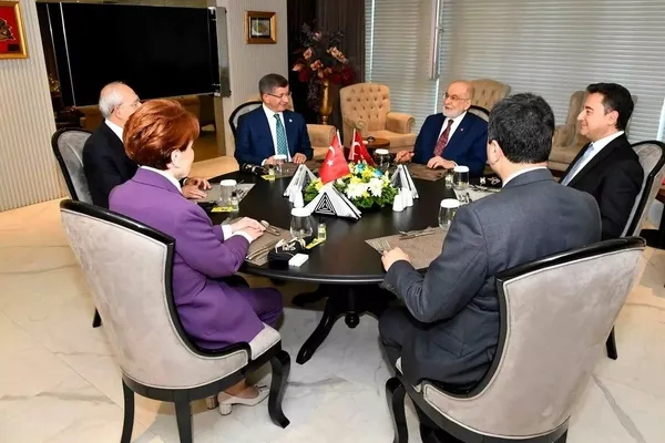 Muhalefetten FETÖ taktiğiyle kumpas! Umutlarını mafyanın eline bıraktılar - 1