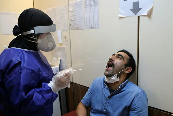 İran’da günlük yeni vaka sayılarında rekor!