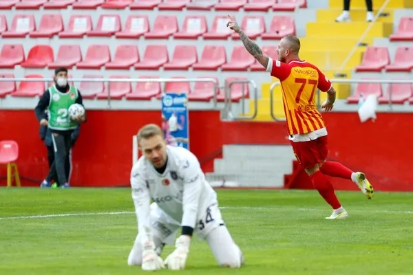 Başakşehir’de kan kaybı sürüyor! Kayserispor 0-2 Başakşehir MAÇ SONUCU ÖZET