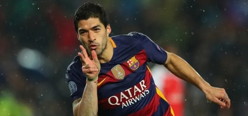 Barcelona, Suarez'in sözleşmesini uzattı