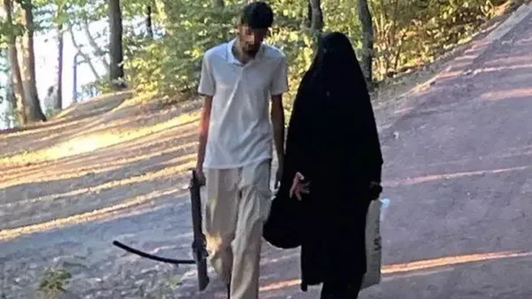 1691503754206.jpeg Sosyal medyada olay olmuştu! Silah sanılan cisim oyuncak çıktı - 1