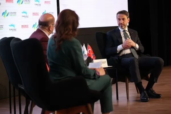 Enerji ve Tabii Kaynaklar Bakanı Alparslan Bayraktar: Türkmen gazını Türkiye’ye getirmek için anlaşma yaptık