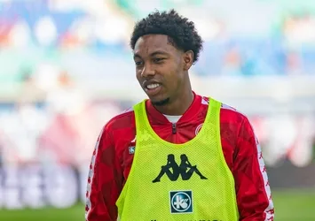 Genç futbolcu Jean-Paul Boetius testis tümörüne yakalandı