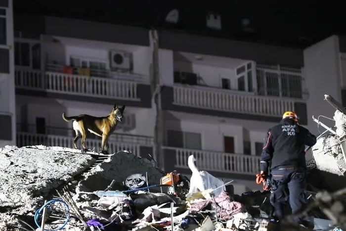 İzmir’de peş peşe mucize kurtuluşlar!