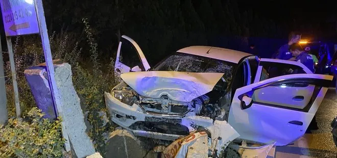 Bursa’da direksiyon kontrolünü kaybeden sürücü refüje çarptı: 1 ölü 2 ağır yaralı