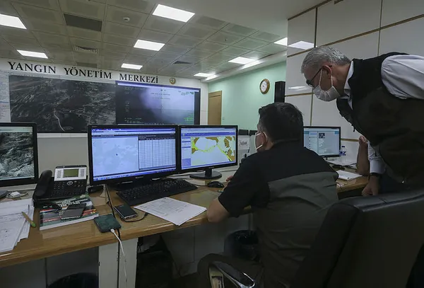 Bakan Bekir Pakdemirli’den Ankara Nallıhan’daki yangınla ilgili açıklama