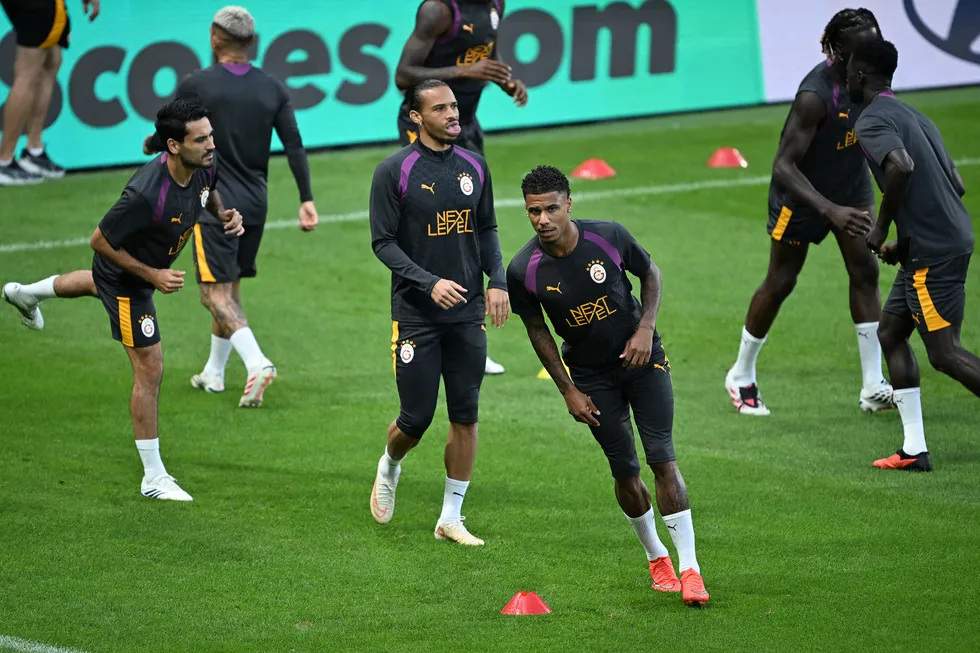 Galatasaray'ın Şampiyonlar Ligi macerası başlıyor. Muhtemel 11'ler ve maç saat kaçta hangi kanalda? - 11