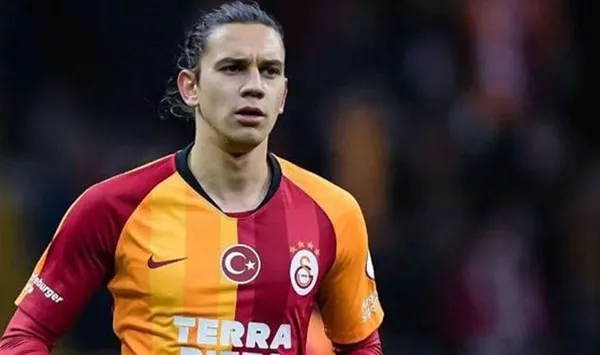 galatasarayda-son-dakika-transfer-gelismesi-iki-yildiz-ile-3er-yillik-yeni-sozlesme-taylan-ve-luyindama-kaliyor-1635781844908.jpg Galatasaray'da son dakika transfer gelişmesi! 3 oyuncu ile yeni sözleşme imzalandı! Taylan ve Luyindama kalıyor... - 1