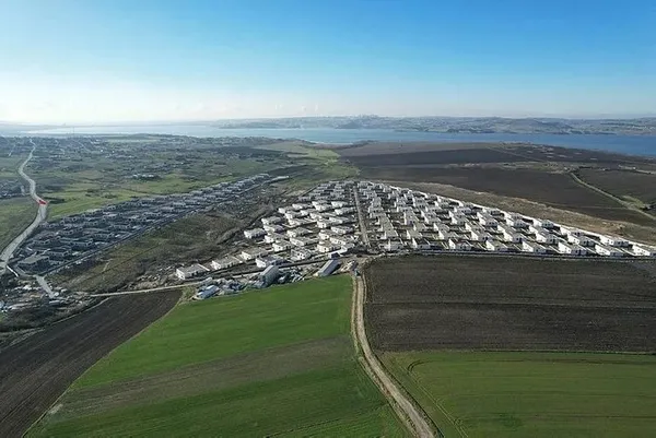 CHP'li Büyükçekmece Belediyesi'nin ölüm villaları | Her gün yeni bir skandal! Yapıları şehit mezarlarının üstüne dikmişler - 9