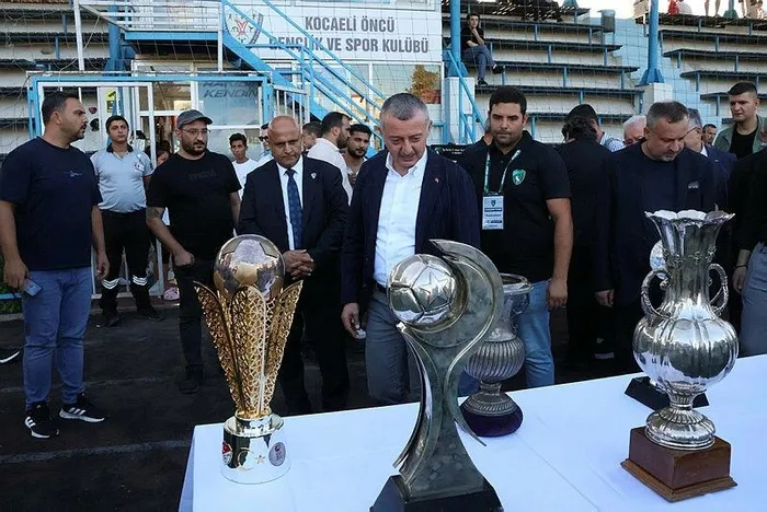 1724598504624.jpeg Kocaelispor'da büyük şok! Şampiyonluk kupası kayboldu - 3