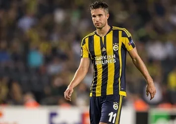 Van Persie çıldırttı! Forma Soldado'nun...