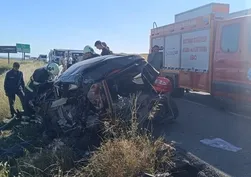 Batman'da kamyon ile otomobil çarpıştı: 2 yaralı