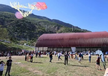 Gökyüzü uçurtmalarla şenlendi