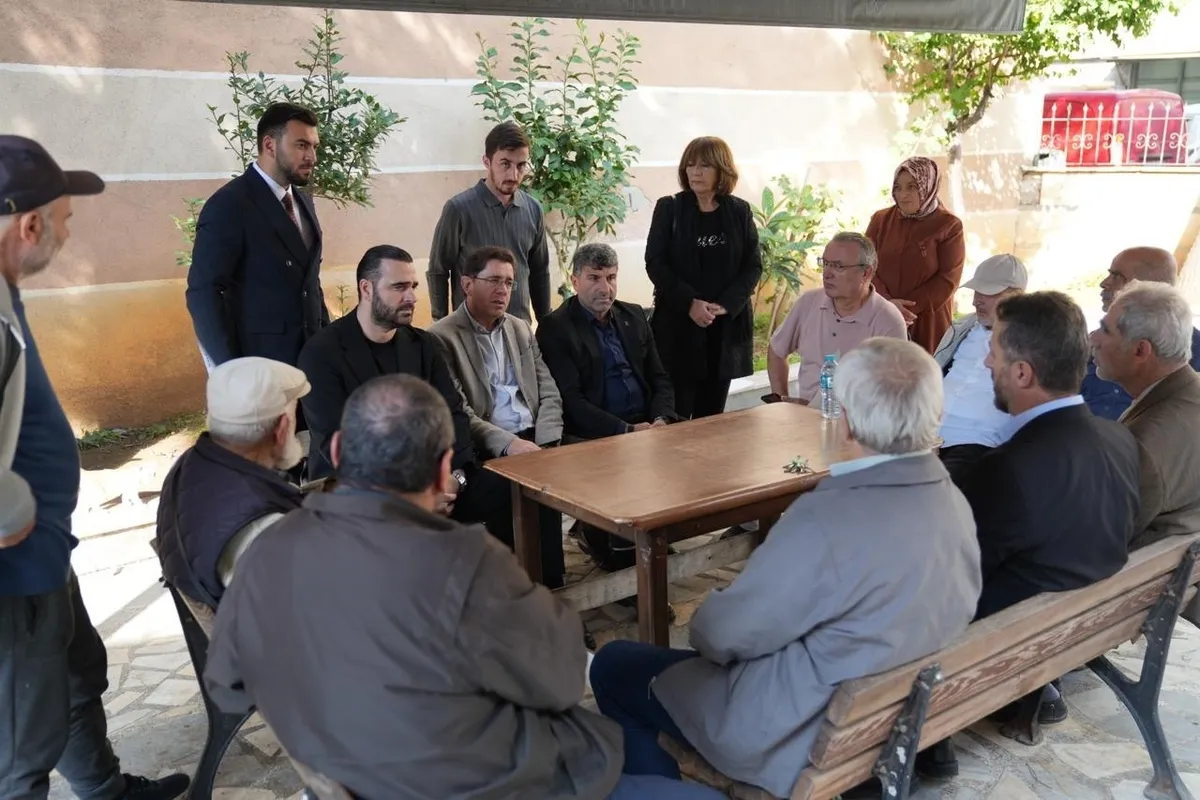 AK Parti İstanbul milletvekillerinden üç ilçede vatandaş buluşması - 2