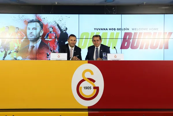 galatasarayda-okan-buruk-imzayi-atti-fatih-terim-sozleri-dun-fatih-terim-beni-aradi-1656066459549.jpg Galatasaray'da Okan Buruk imzayı attı! Fatih Terim sözleri: Dün Fatih Terim beni aradı - 11