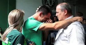 Uçak kazası sonrası futbolu bıraktı