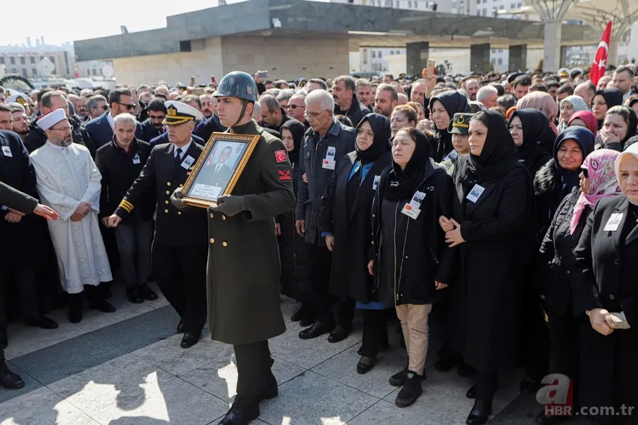 Son dakika: İdlib şehidi Uzman Onbaşı Halil Çankaya Ankara'da son yolculuğuna uğurlandı 3