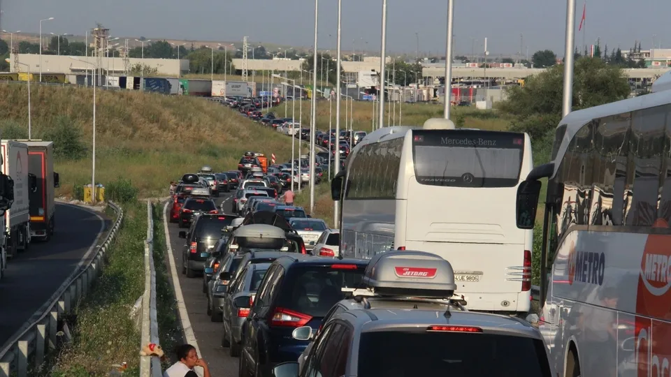 Gurbetçilerden Türkiye'ye rekor giriş