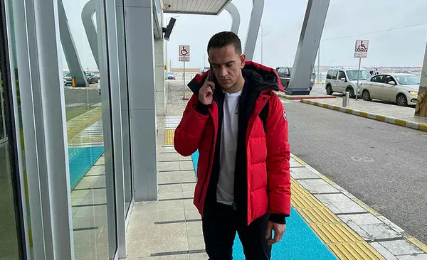 1675259865805.jpg Beşiktaş ve Galatasaray'ın peşinde olduğu Amir Hadziahmetovic Konya'dan ayrıldı! Rota İstanbul - 4