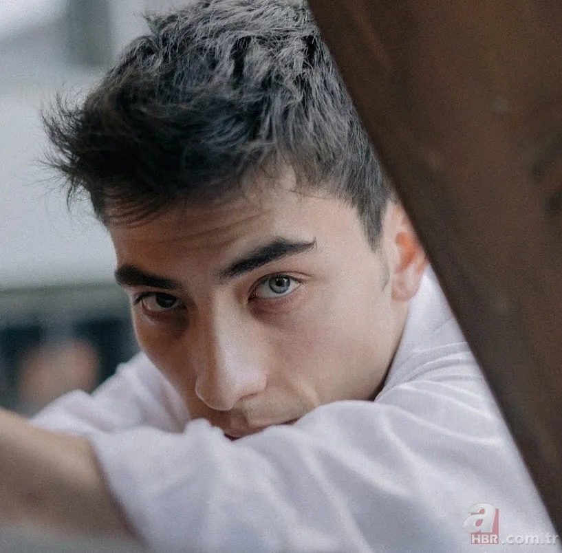 Kardeşlerim’in Sarp’ı Atakan Özkaya sevgilisi herkesi şaşırttı! Gönlünü bakın kime kaptırdı 3